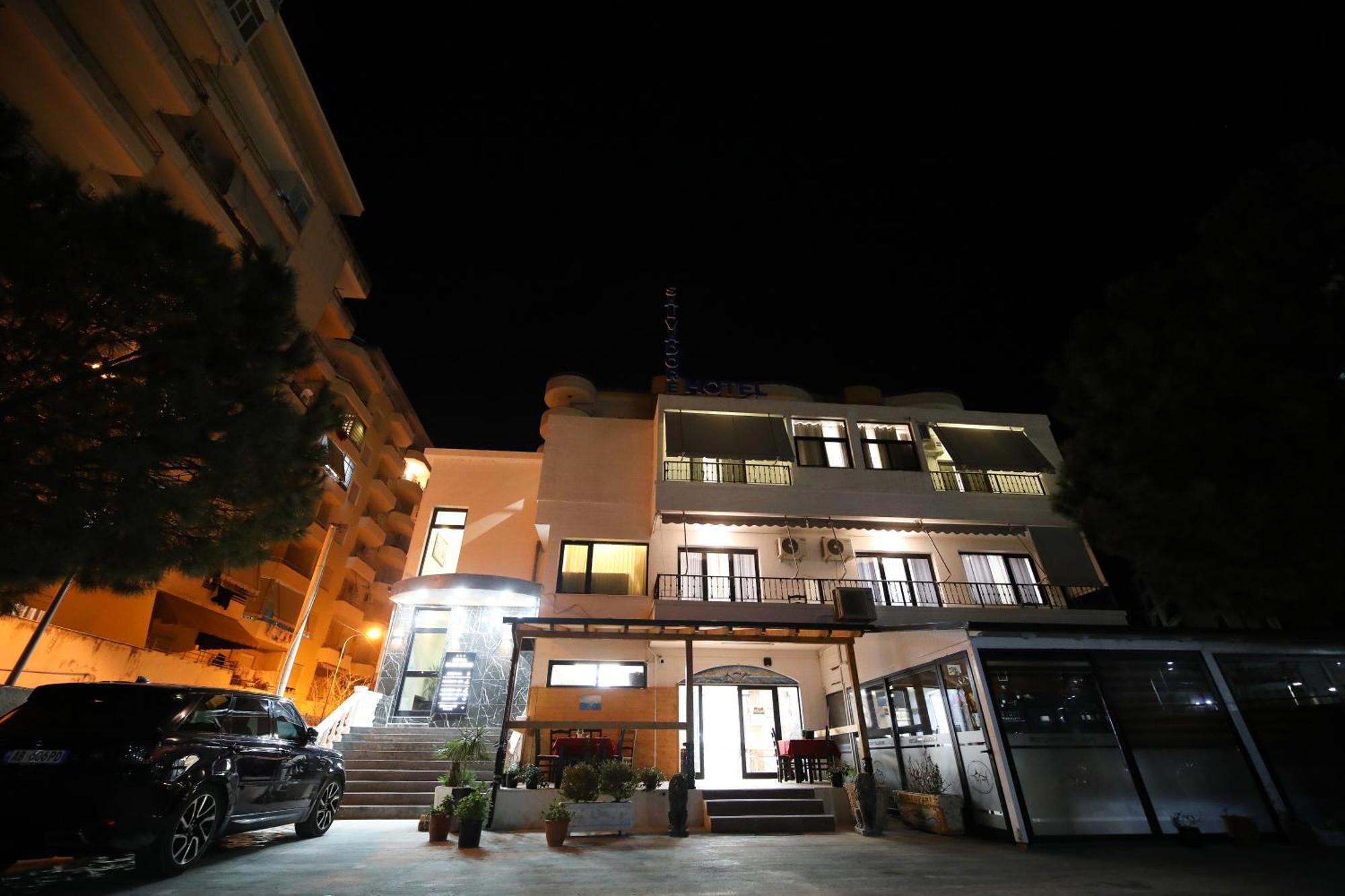 Hotel Salvadore Vlora Kültér fotó