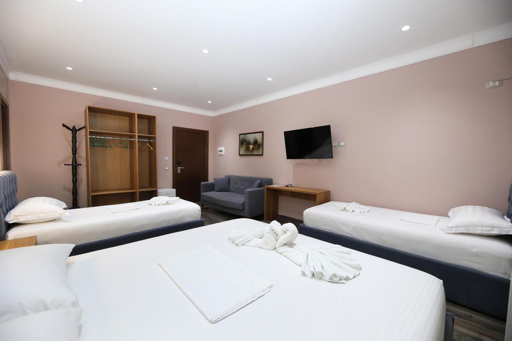 Hotel Salvadore Vlora Kültér fotó